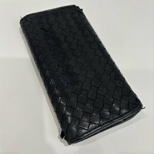 Bottega Veneta Intrecciato Black Leather Long Flap Wallet | Made in Italy